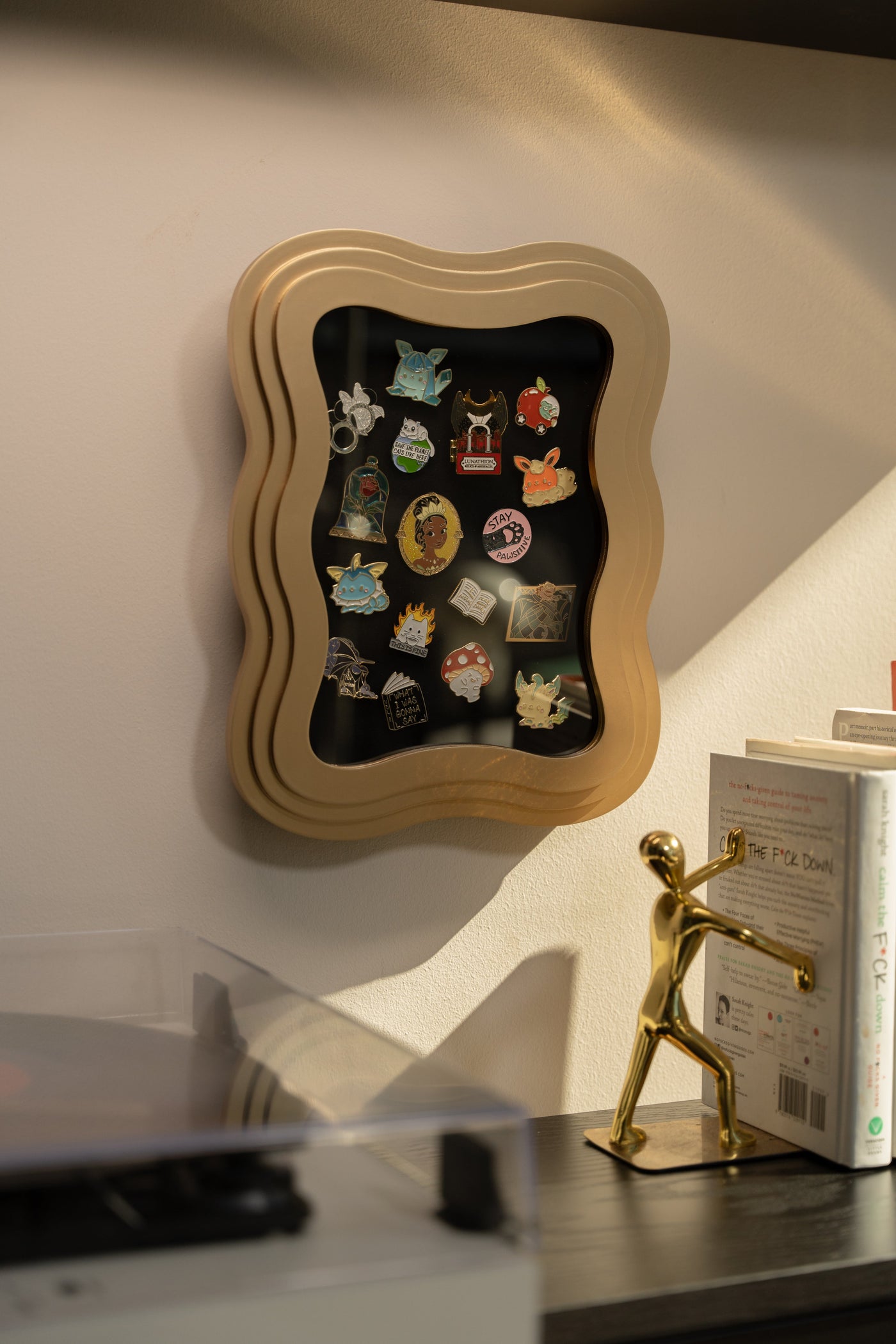 The Gilded Shadow Box Pinboard