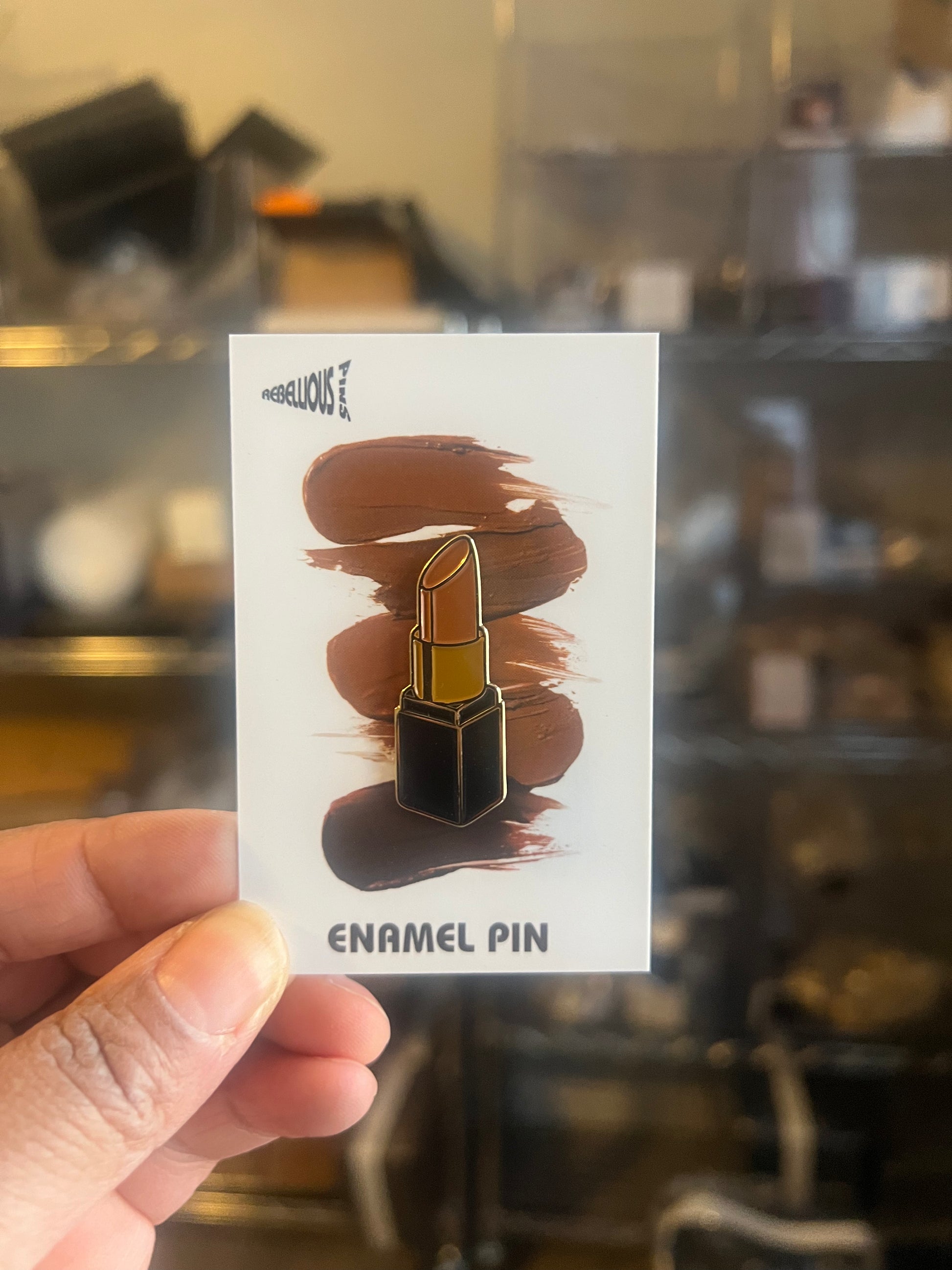Nude Lippie Enamel Pin