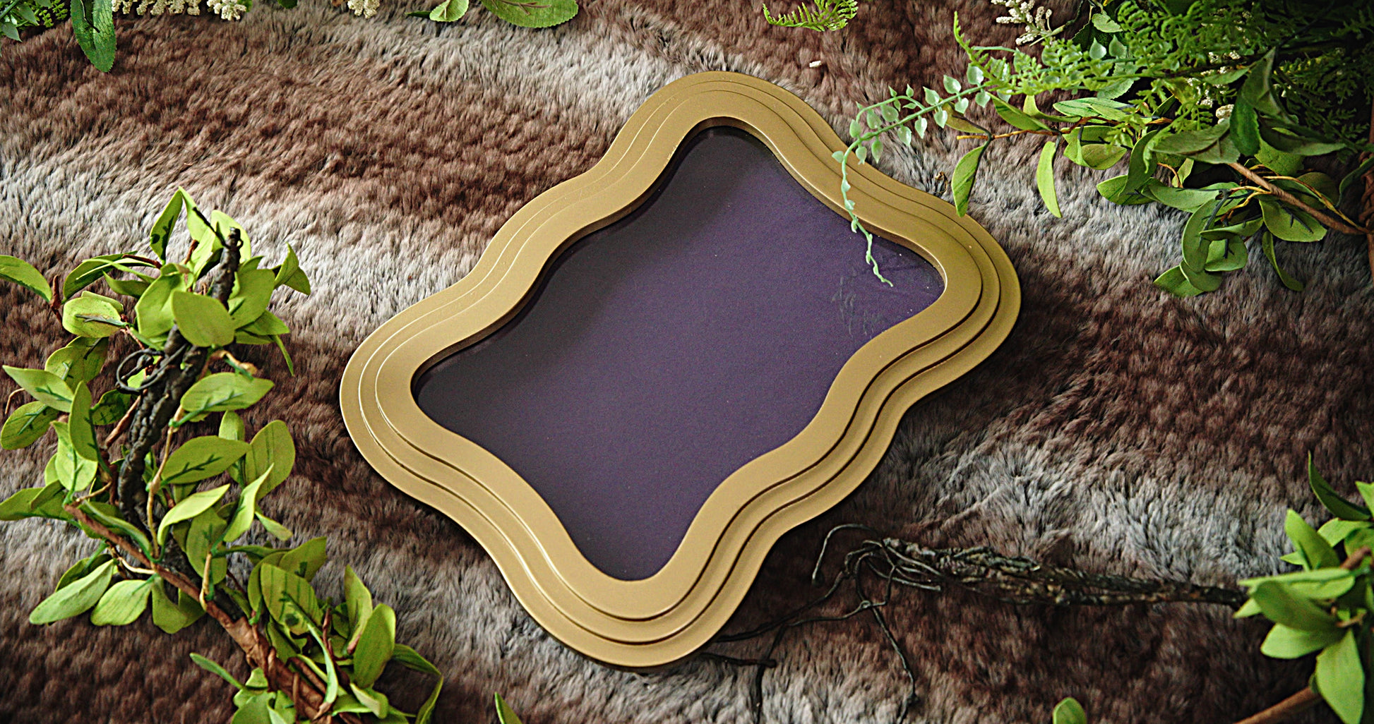 The Gilded Shadow Box Pinboard