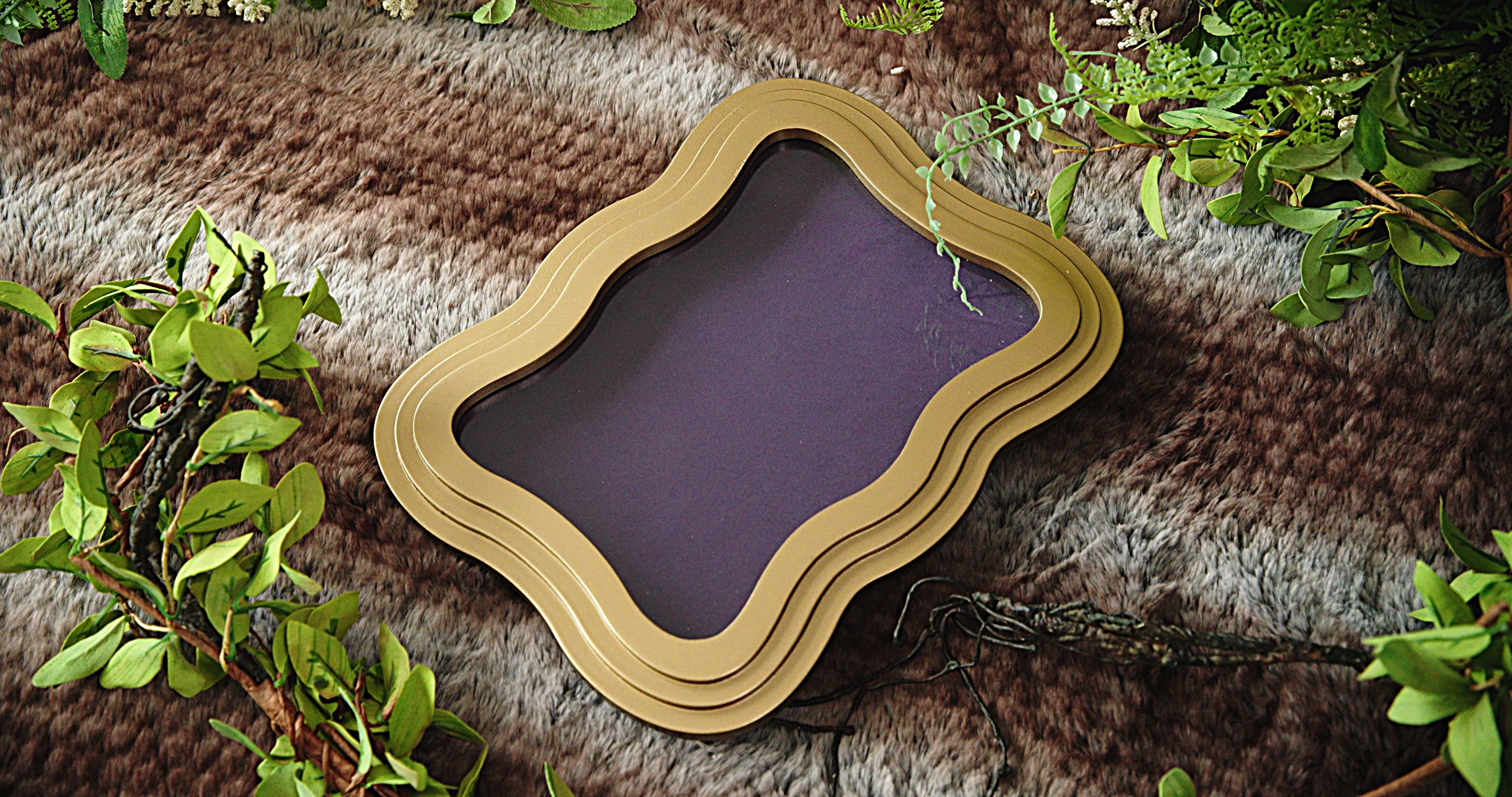 The Gilded Shadow Box Pinboard