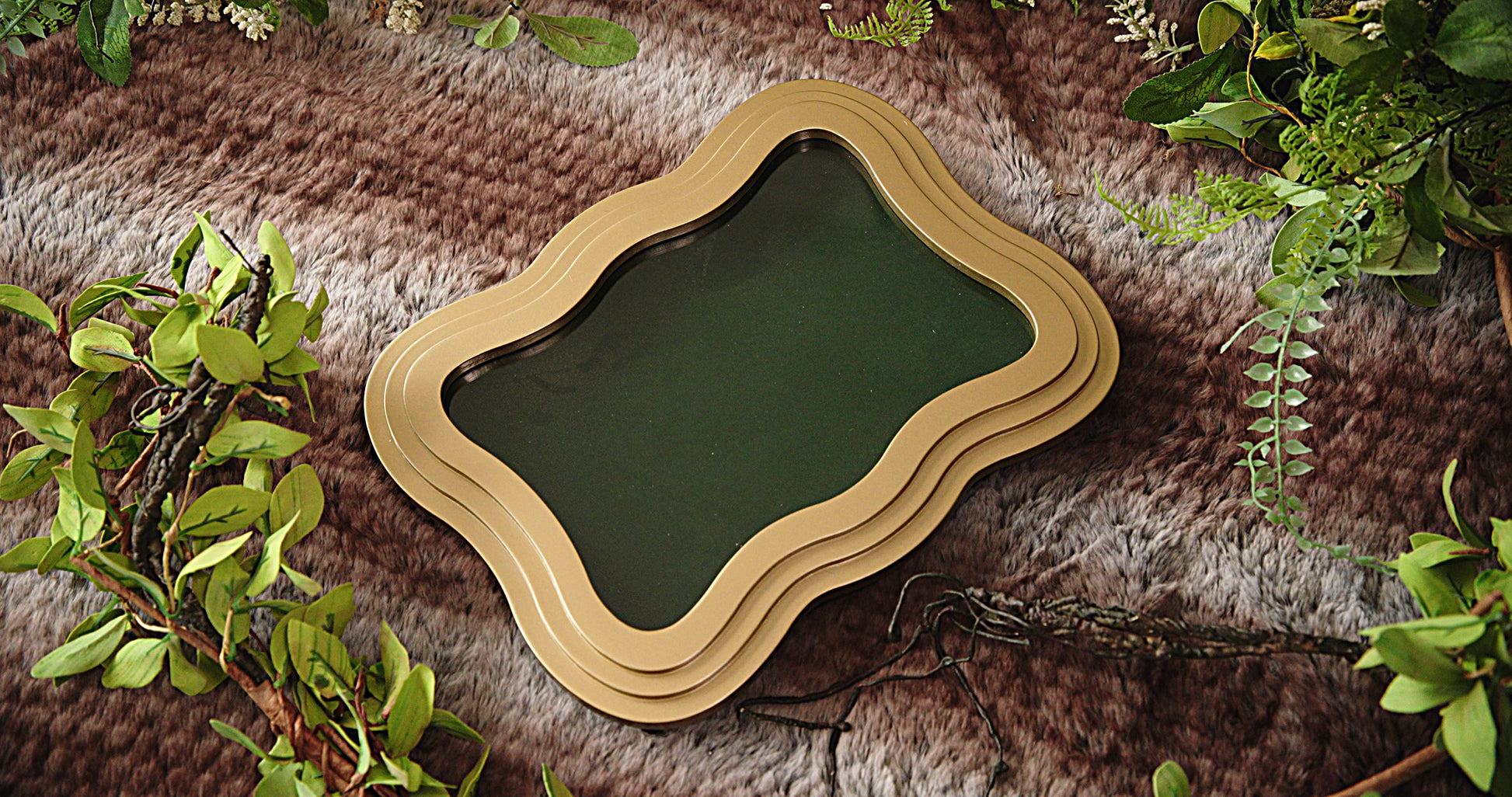 The Gilded Shadow Box Pinboard