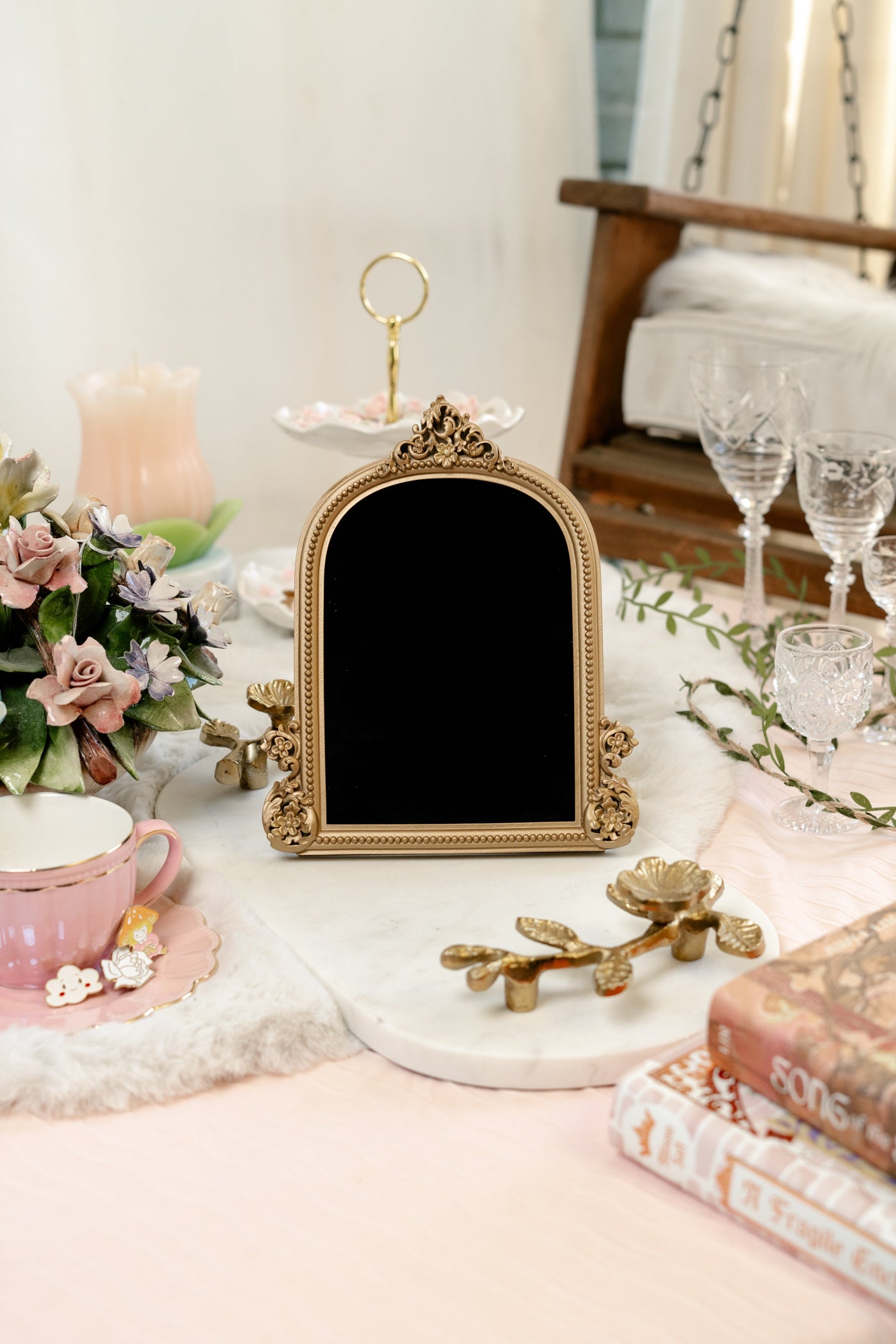 The Gilded Arch Pinboard